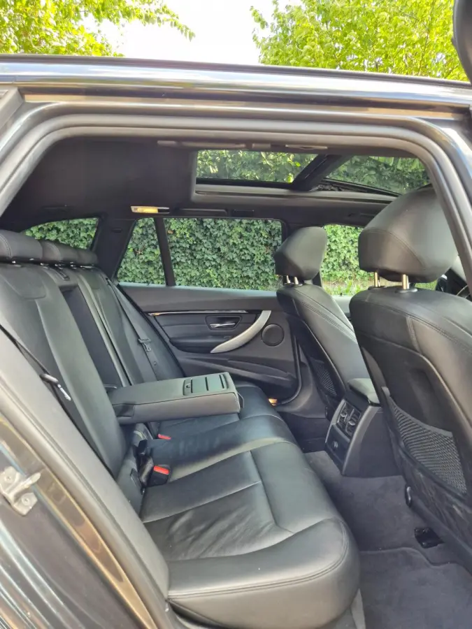 M Sport Dig.Teller Apple CarPlay Panorama LED Leder NAP Navi Pro GR Dealer onderhouden
