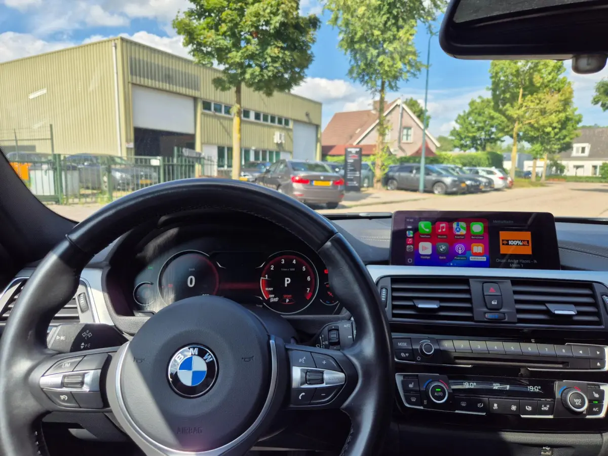 M Sport Dig.Teller Apple CarPlay Panorama LED Leder NAP Navi Pro GR Dealer onderhouden