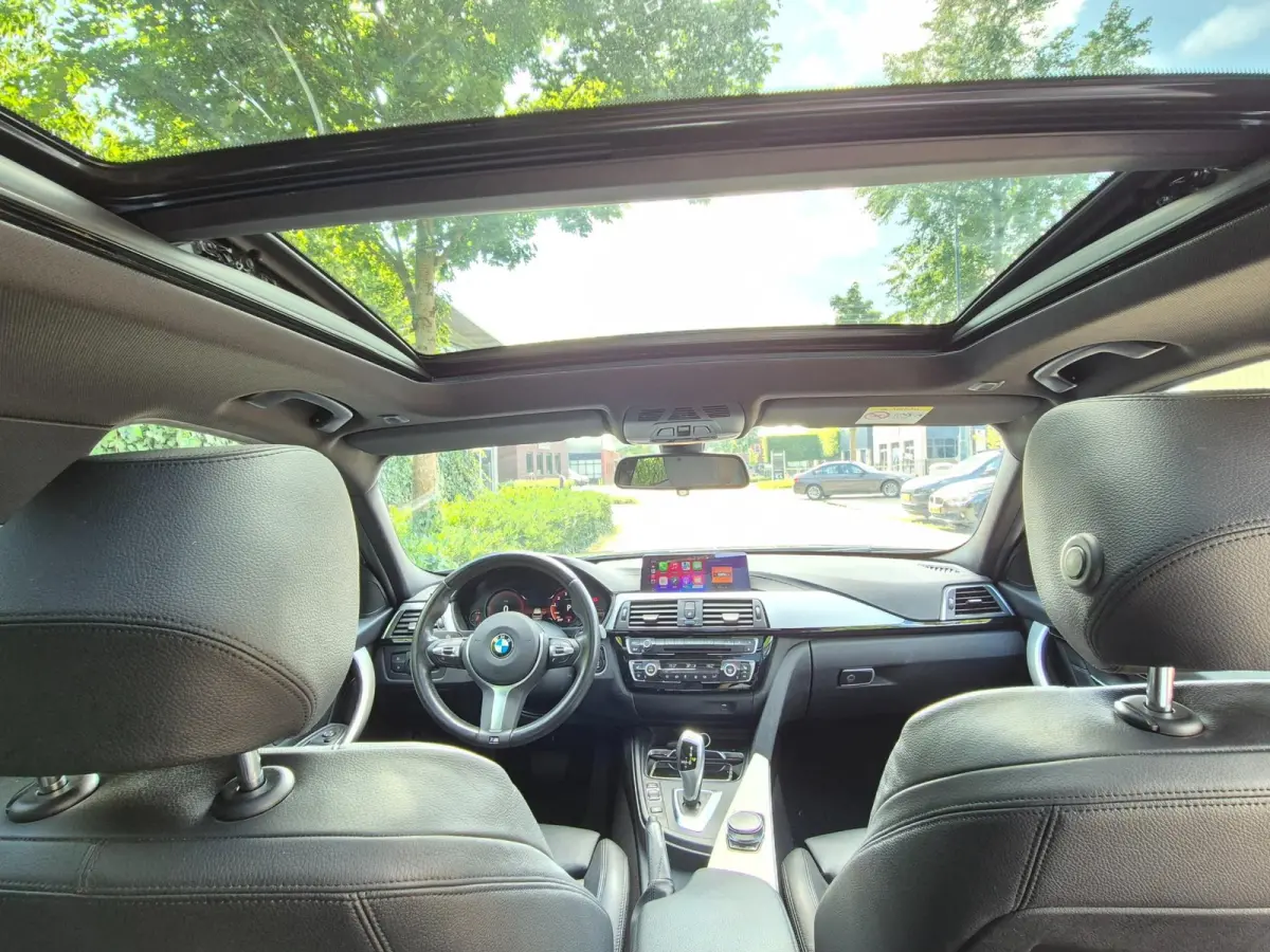 M Sport Dig.Teller Apple CarPlay Panorama LED Leder NAP Navi Pro GR Dealer onderhouden