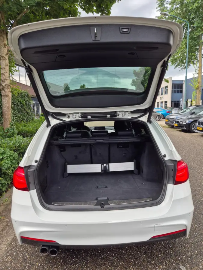 320i Edition M Sport Shadow Executive Apple CarPlay Dig. Teller Navi GR LED Sfeerverlichting