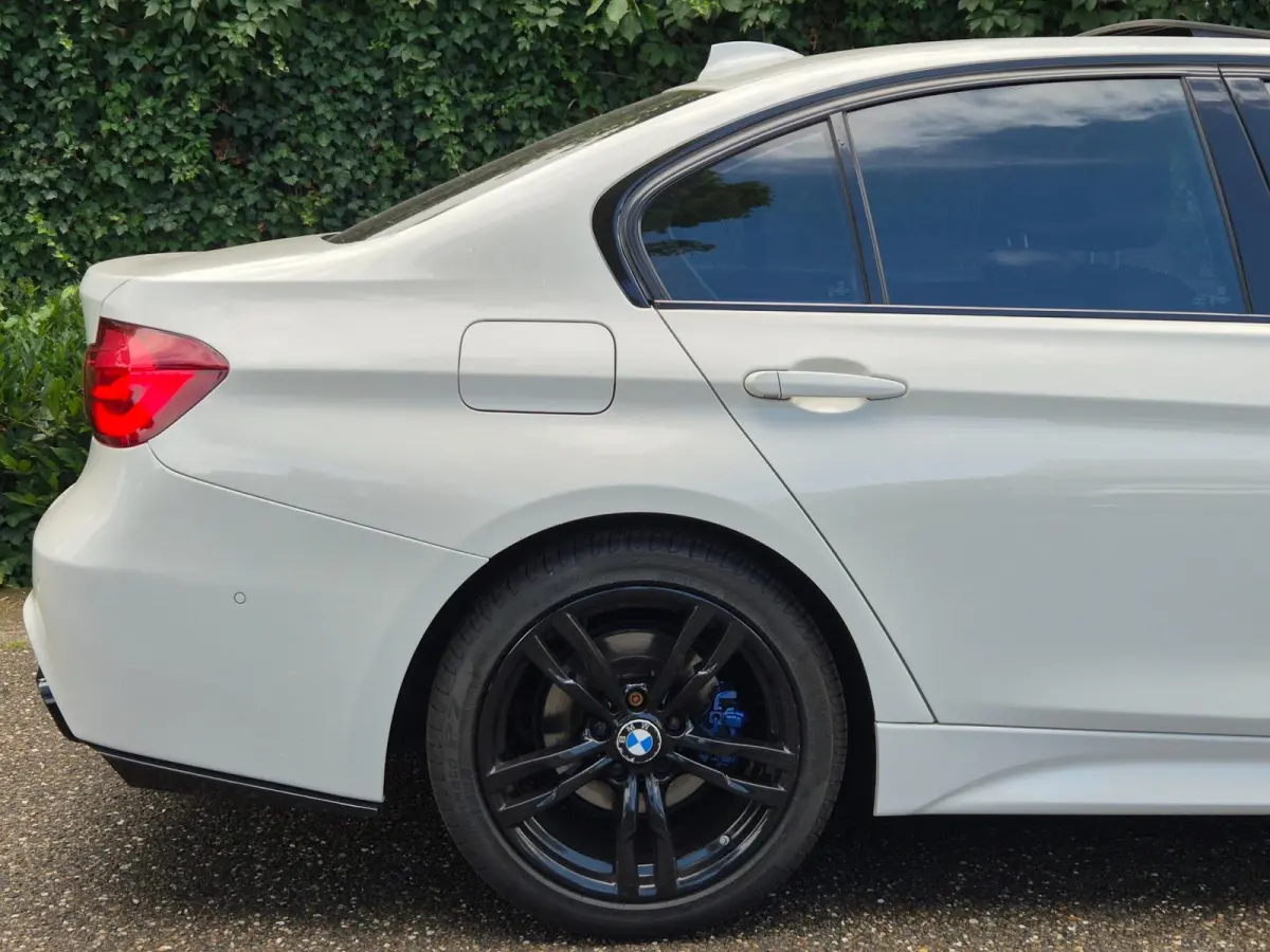 320i Edition M Sport Shadow Executive