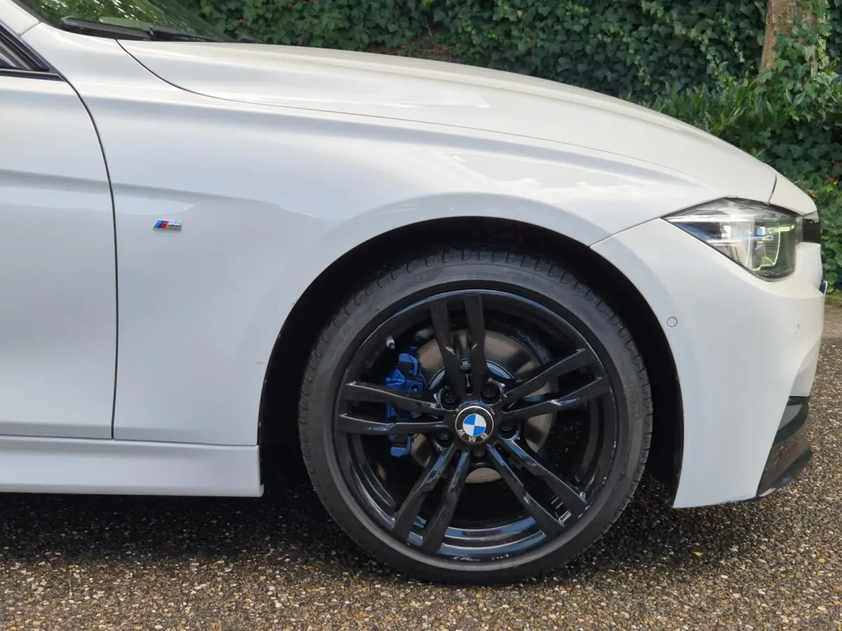 320i Edition M Sport Shadow Executive