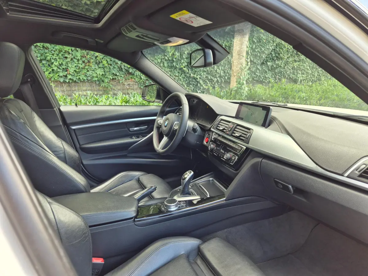 320i Edition M Sport Shadow Executive
