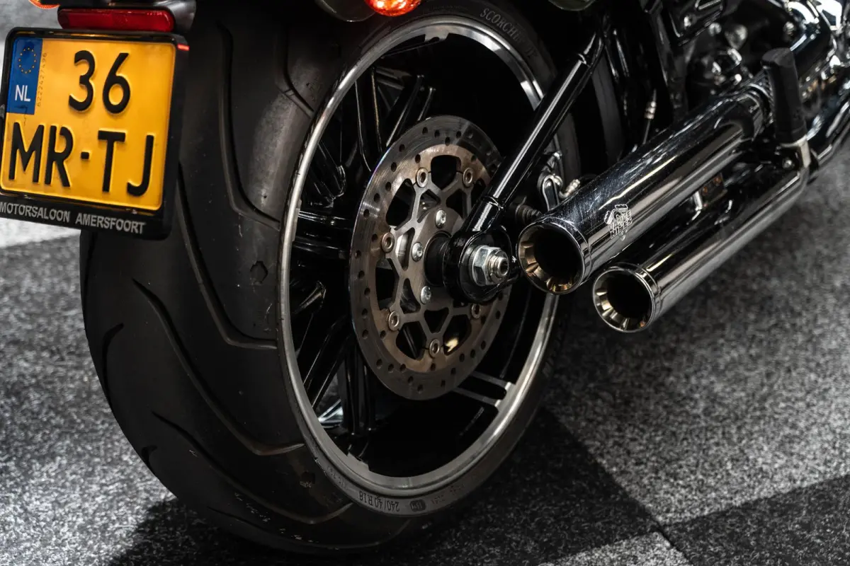 114 FXBRS Breakout