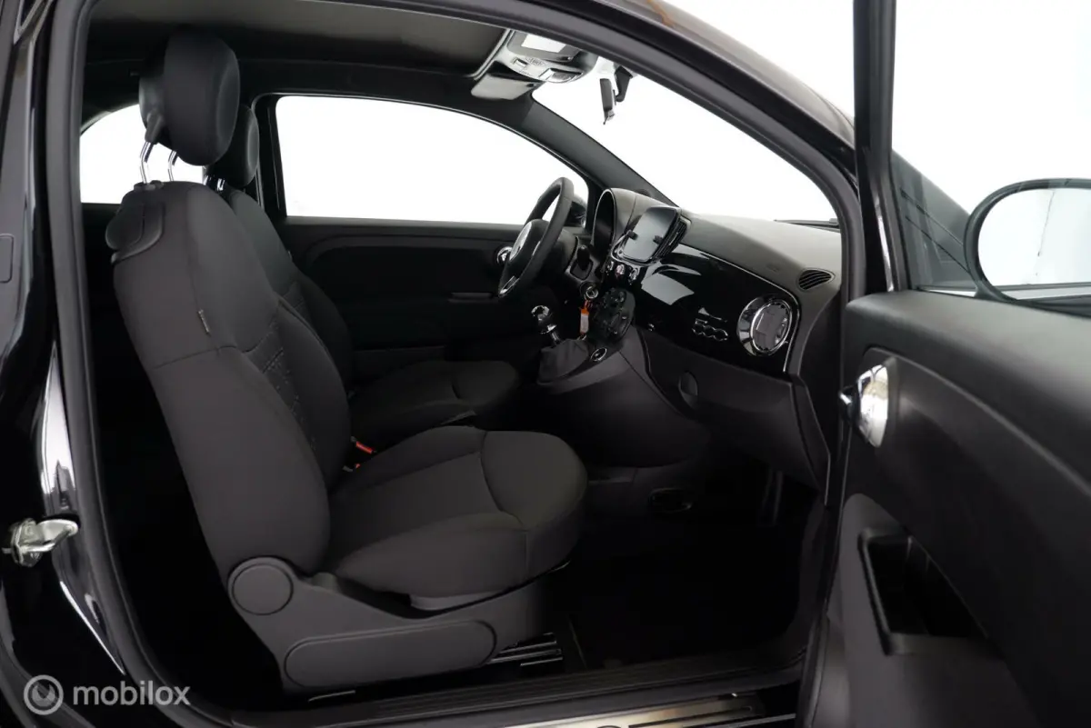 1.0 Dolcevita Finale airco|cruise|dab|applecarplay|lmv15