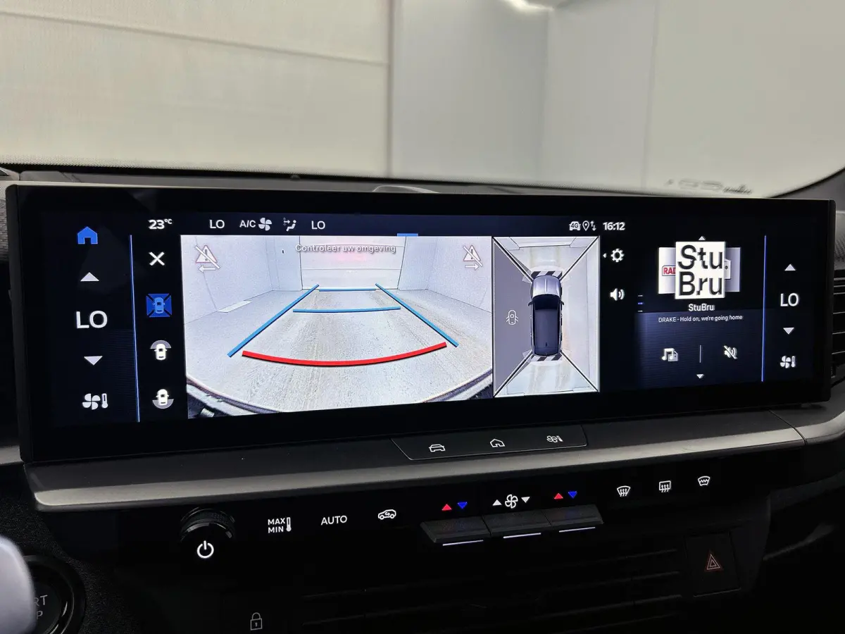 SUV GS Hybrid 145 pk Automaat | Navigatie | Rondomzicht Camera | Verwarmde Comfortstoelen | Elektrische Achterklep met Sensor | Premium Audio | Full-LED Koplampen | Head-up Display | Adaptie