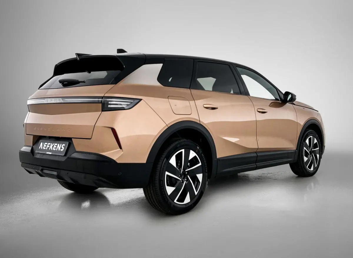SUV GS Hybrid 145 pk Automaat | Navigatie | Rondomzicht Camera | Verwarmde Comfortstoelen | Elektrische Achterklep met Sensor | Premium Audio | Full-LED Koplampen | Head-up Display | Adaptie