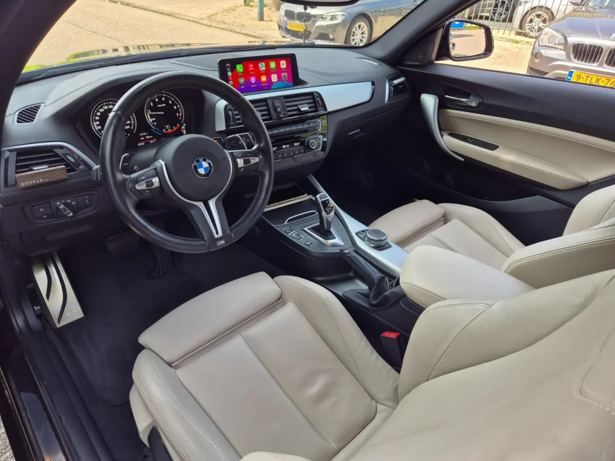 120i High Executive M Pakket incl. 6mnd GARANTIE Coupé Apple CarPlay Harman & Kardon LED NAP NL