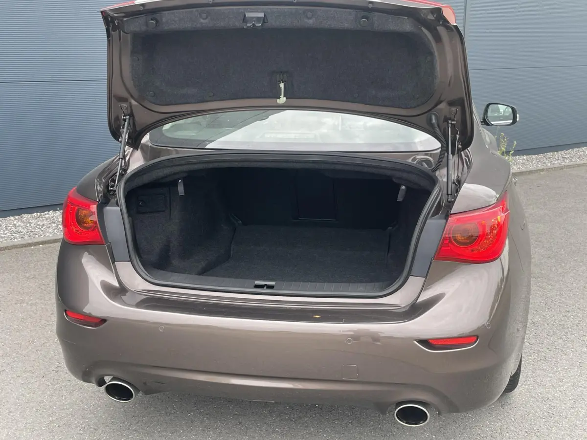 2.0t Business Premium + | Bose | Trekhaak | Leder | Camera