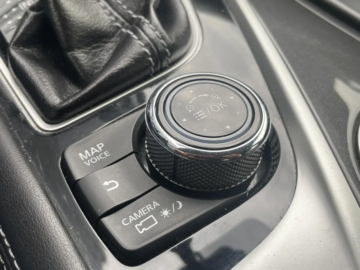 2.0t Business Premium + | Bose | Trekhaak | Leder | Camera
