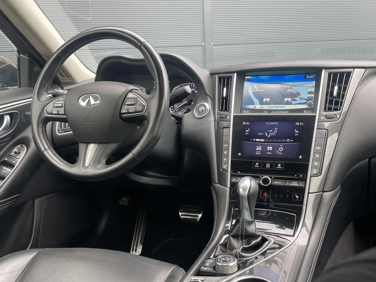 2.0t Business Premium + | Bose | Trekhaak | Leder | Camera