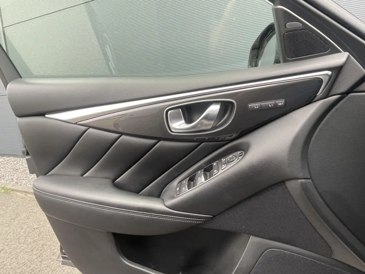 2.0t Business Premium + | Bose | Trekhaak | Leder | Camera