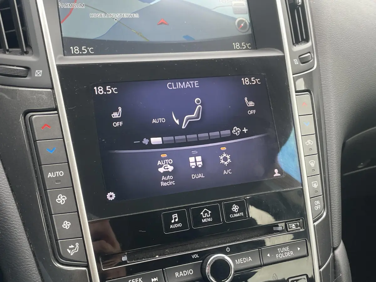 2.0t Business Premium + | Bose | Trekhaak | Leder | Camera