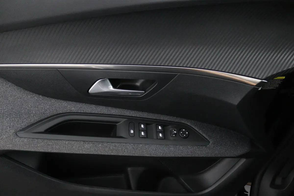 1.2*130PK*NAVI*ECC*CRUISE*CAMERA*CARPLAY*RIEM.VV*