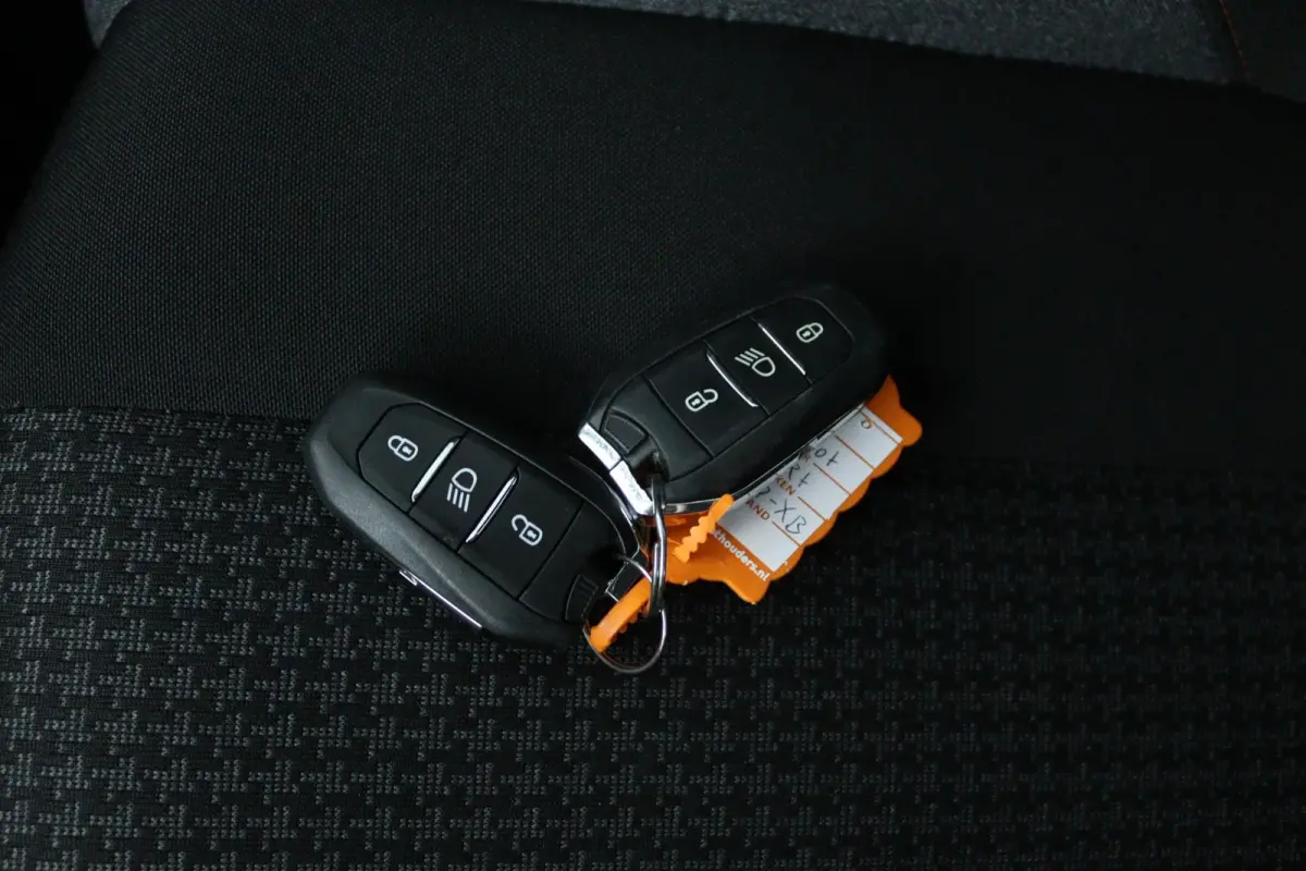 1.2*130PK*NAVI*ECC*CRUISE*CAMERA*CARPLAY*RIEM.VV*
