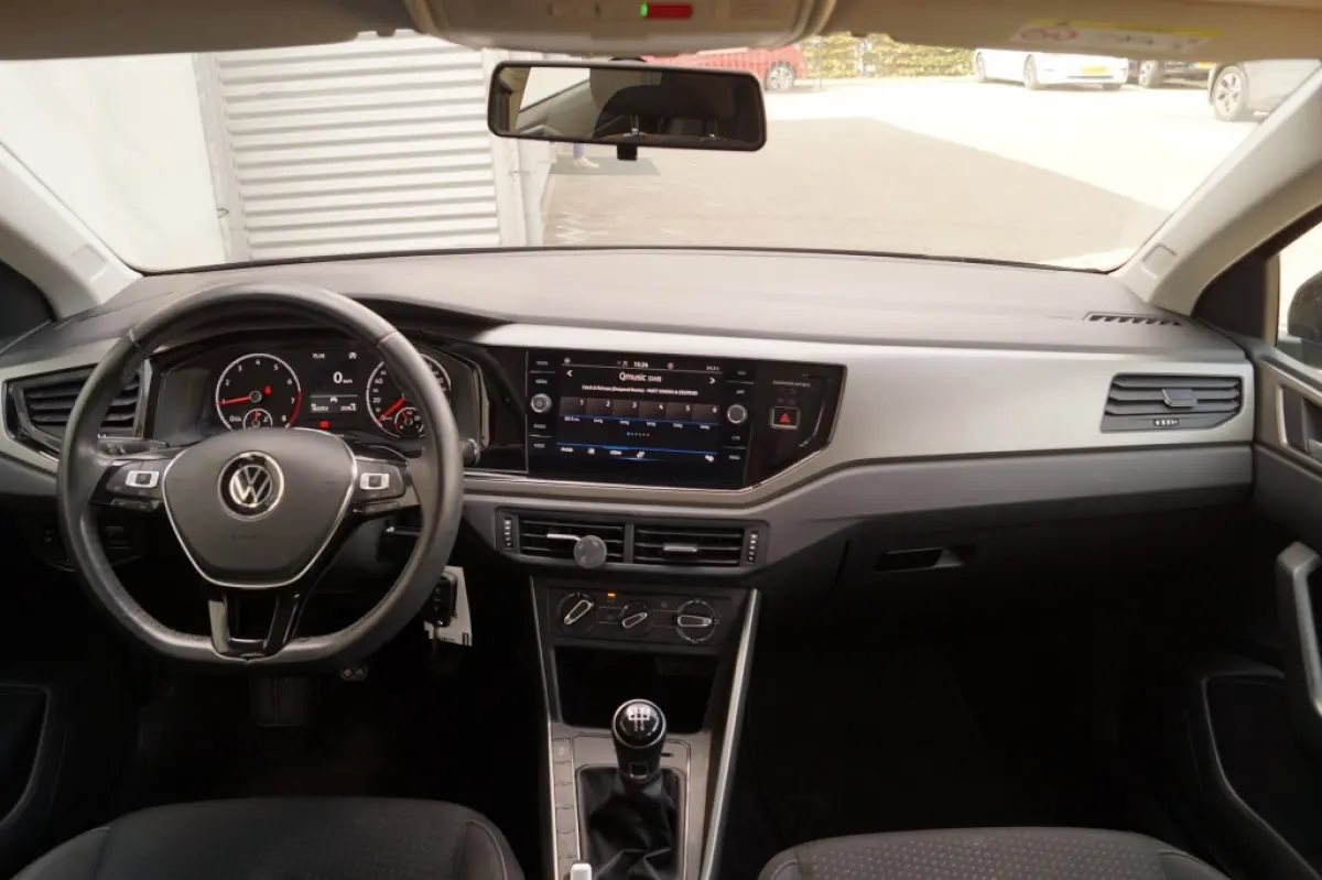 1.6 TDI Comfortline Executive -NAVI-PDC-CAM-