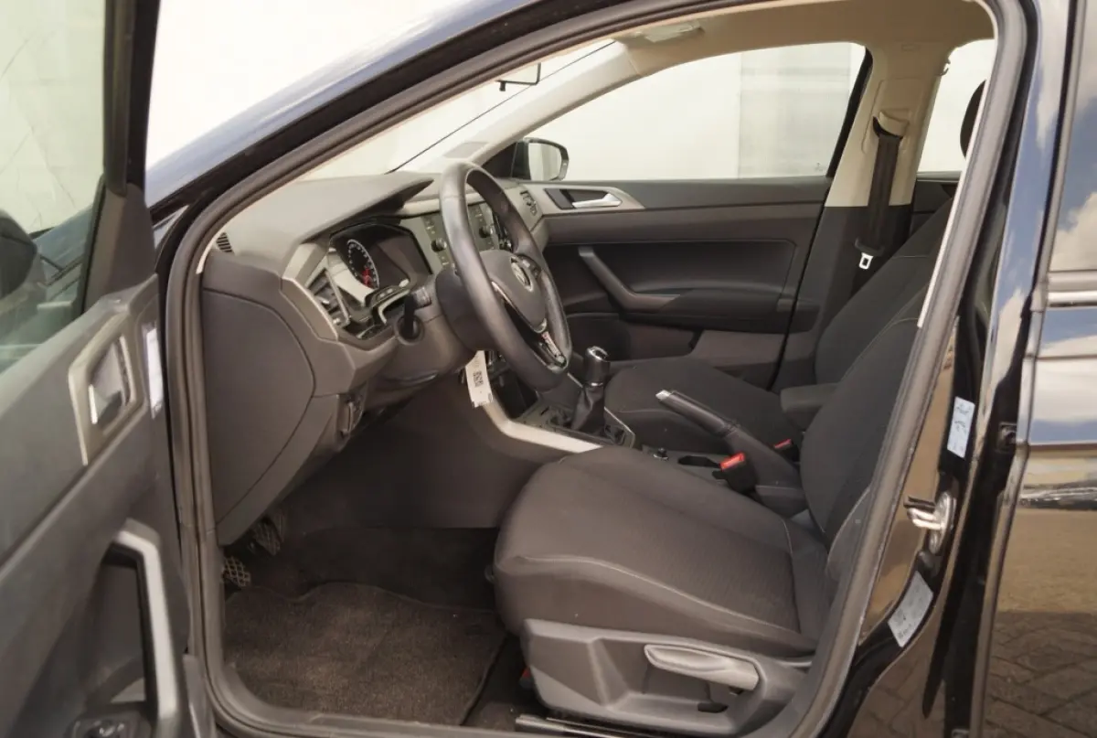 1.6 TDI Comfortline Executive -NAVI-PDC-CAM-