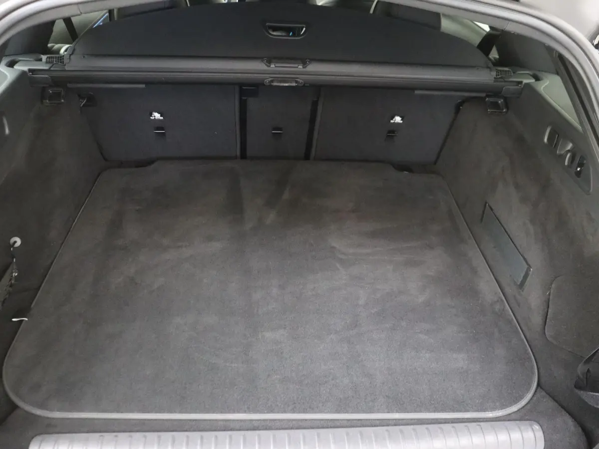 300 e AMG Line / Stoelverwarming / Achteruitrijcamera /