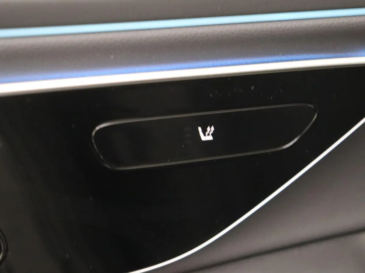 300 e AMG Line / Stoelverwarming / Achteruitrijcamera /
