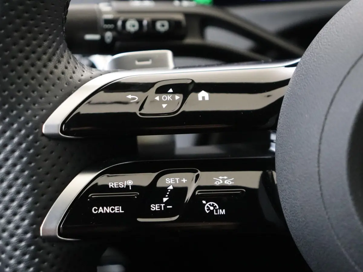 300 e AMG Line / Stoelverwarming / Achteruitrijcamera /