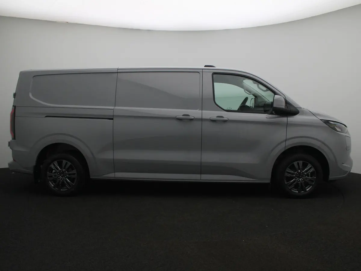 Cust. 320 L2H1 Limited 65 kWh | Te bestellen | Inklapbare trekhaak | 0,99% financiallease | Adaptieve Cruise Control |