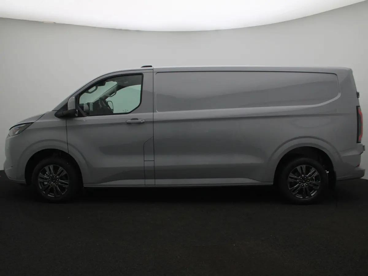 Cust. 320 L2H1 Limited 65 kWh | Te bestellen | Inklapbare trekhaak | 0,99% financiallease | Adaptieve Cruise Control |