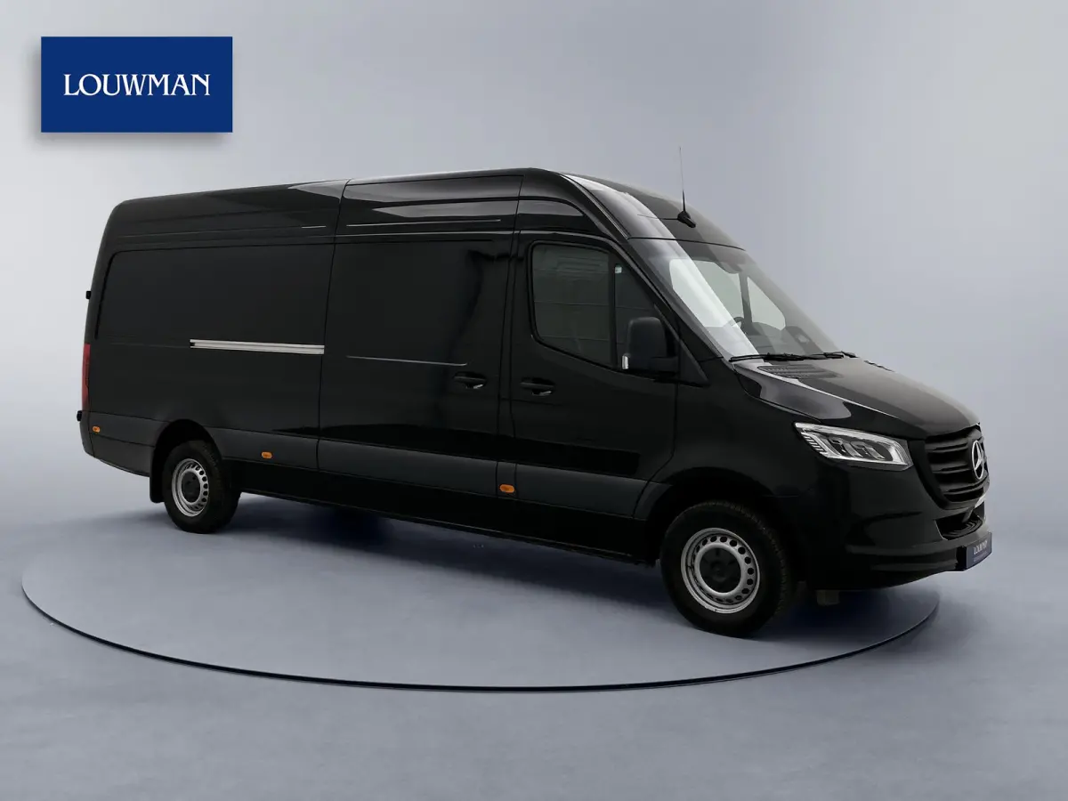 317 1.9 PRO L3H2 Navigatie Achteruitrijcamera Led 3500 KG Trekgewicht Cruise Control