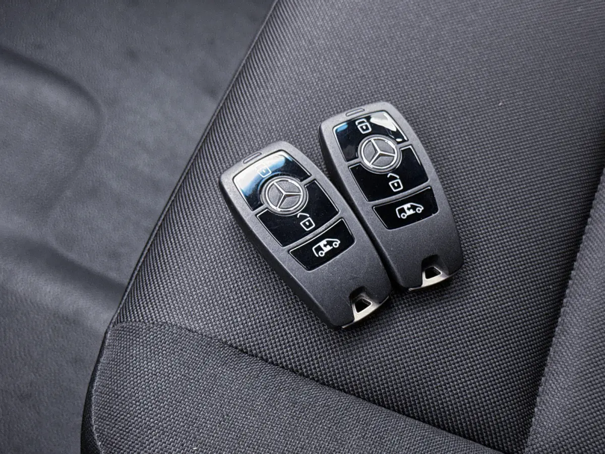 317 1.9 PRO L3H2 Navigatie Achteruitrijcamera Led 3500 KG Trekgewicht Cruise Control