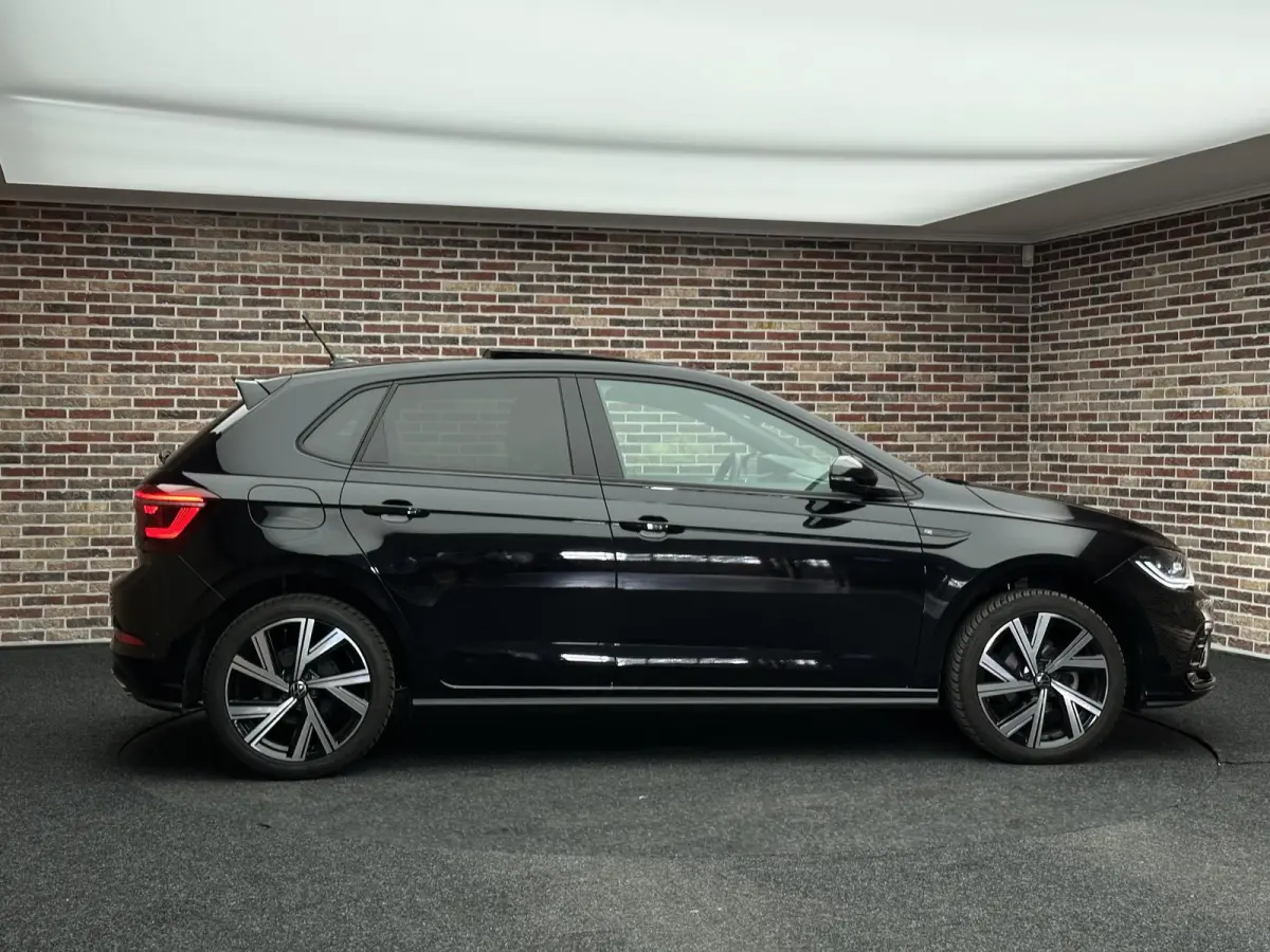 1.0 TSI R-Line Business | Dak| IQ Light| Keyless| Navi|