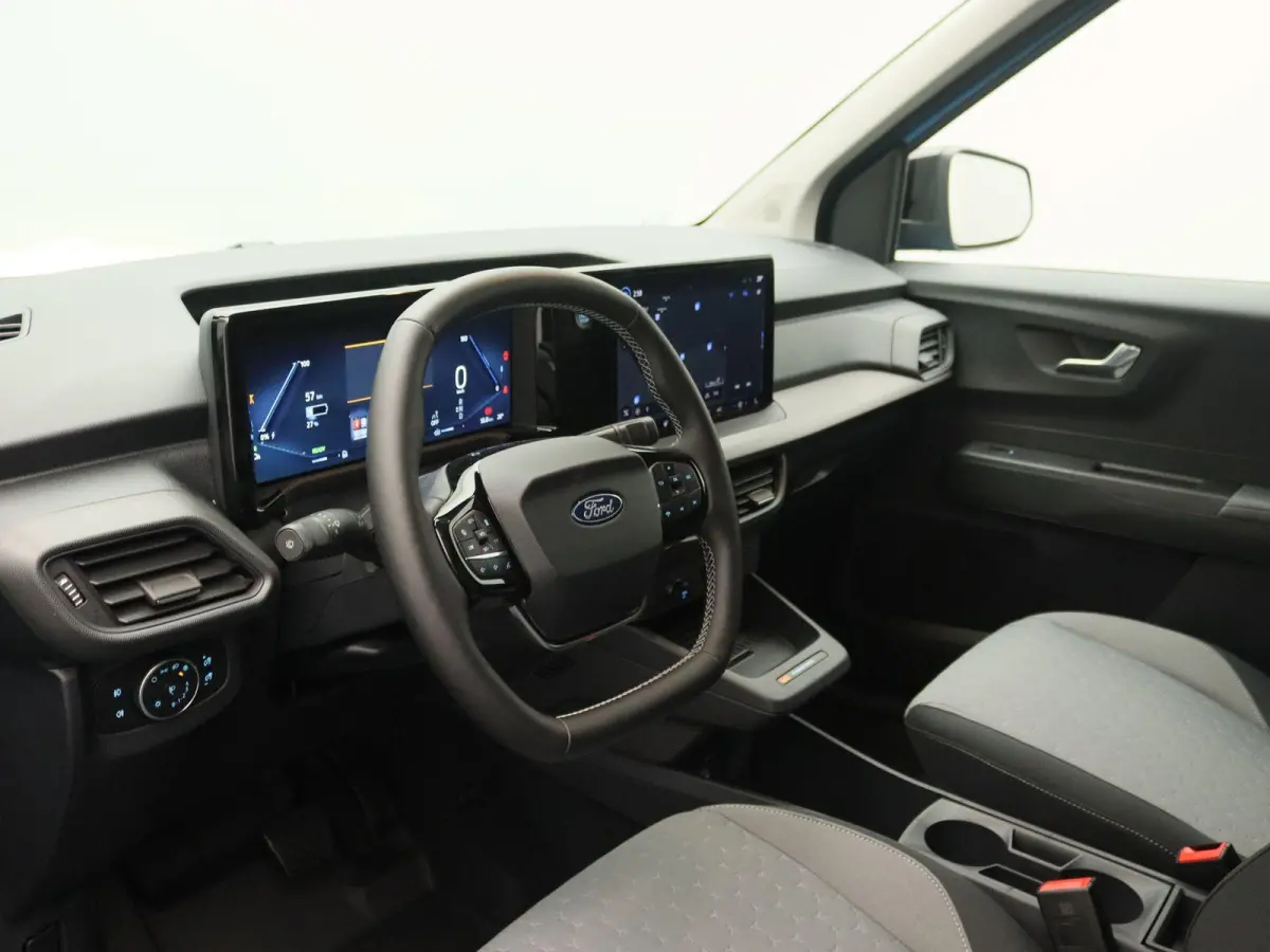 Cour Limited 44 kWh | UIT VOORAAD LEVERBAAR | trekhaak | 0,99% financiallease | Adaptieve Cruise Control |