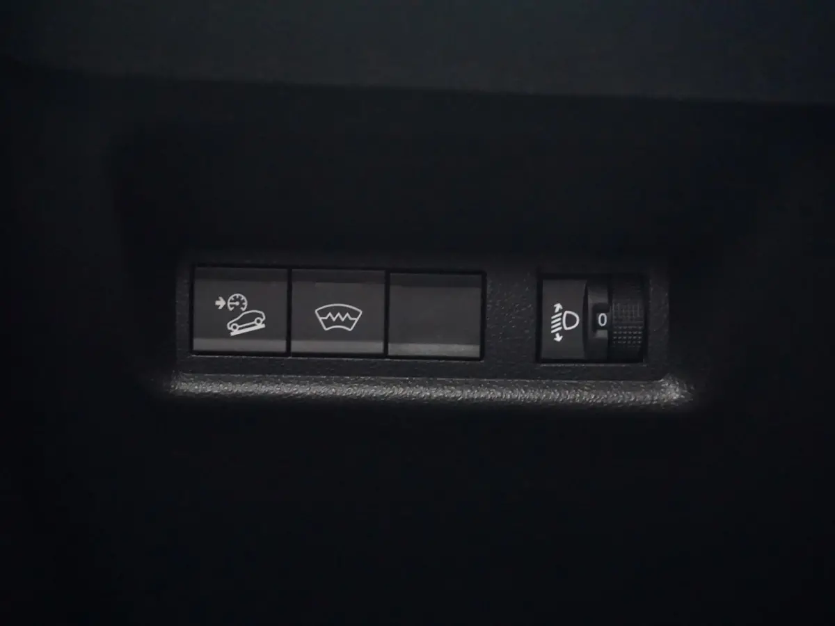 1.2 e-Hybrid Summit