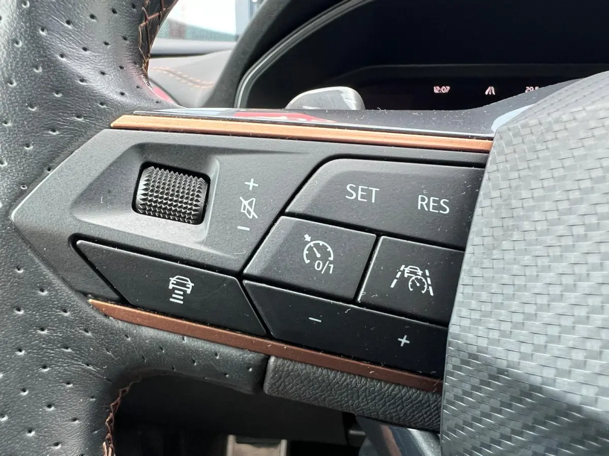1.4 e-Hybrid VZ Copper Edition