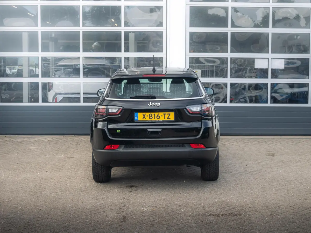 1.5T e-Hybrid Longitude | Clima | Cruise | Camera | Apple Carplay | Winter Pack
