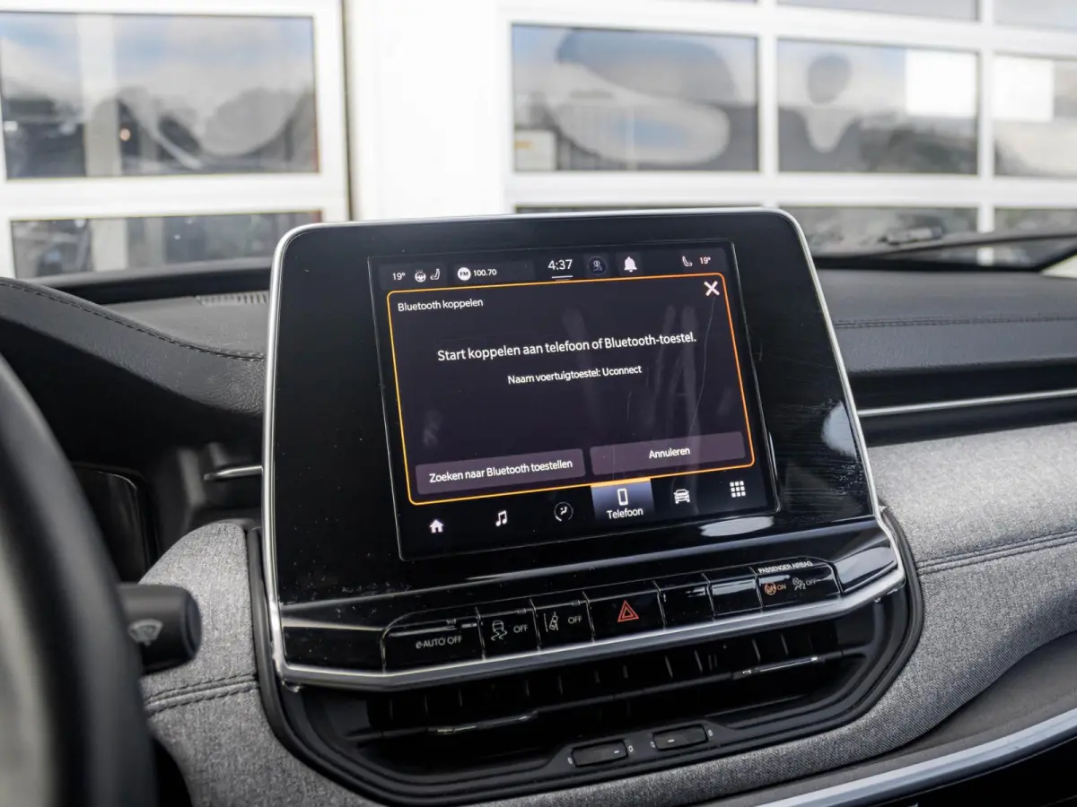1.5T e-Hybrid Longitude | Clima | Cruise | Camera | Apple Carplay | Winter Pack
