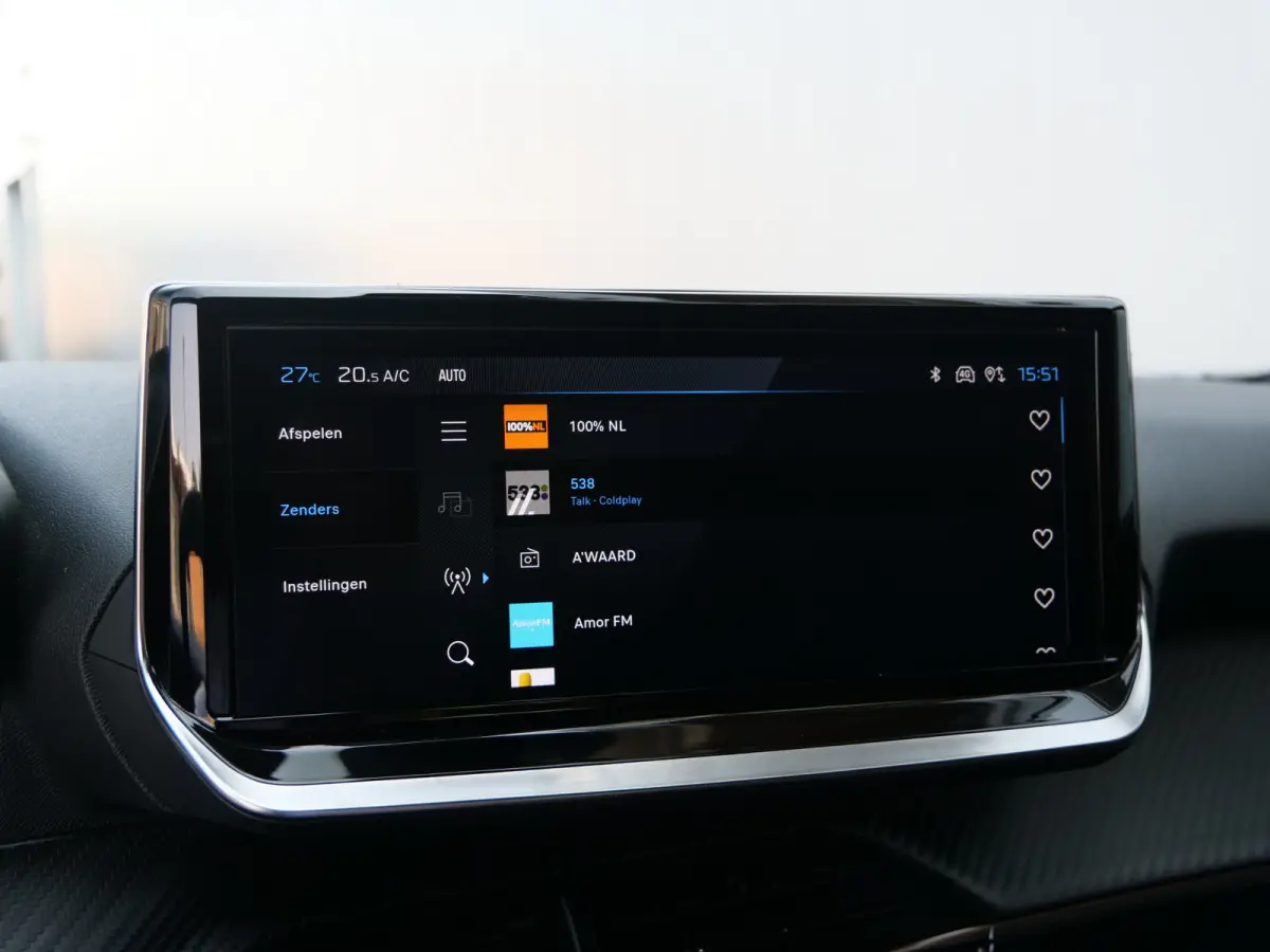 1.2 PureTech 130pk Allure Automaat Navigatie / Camera / LED