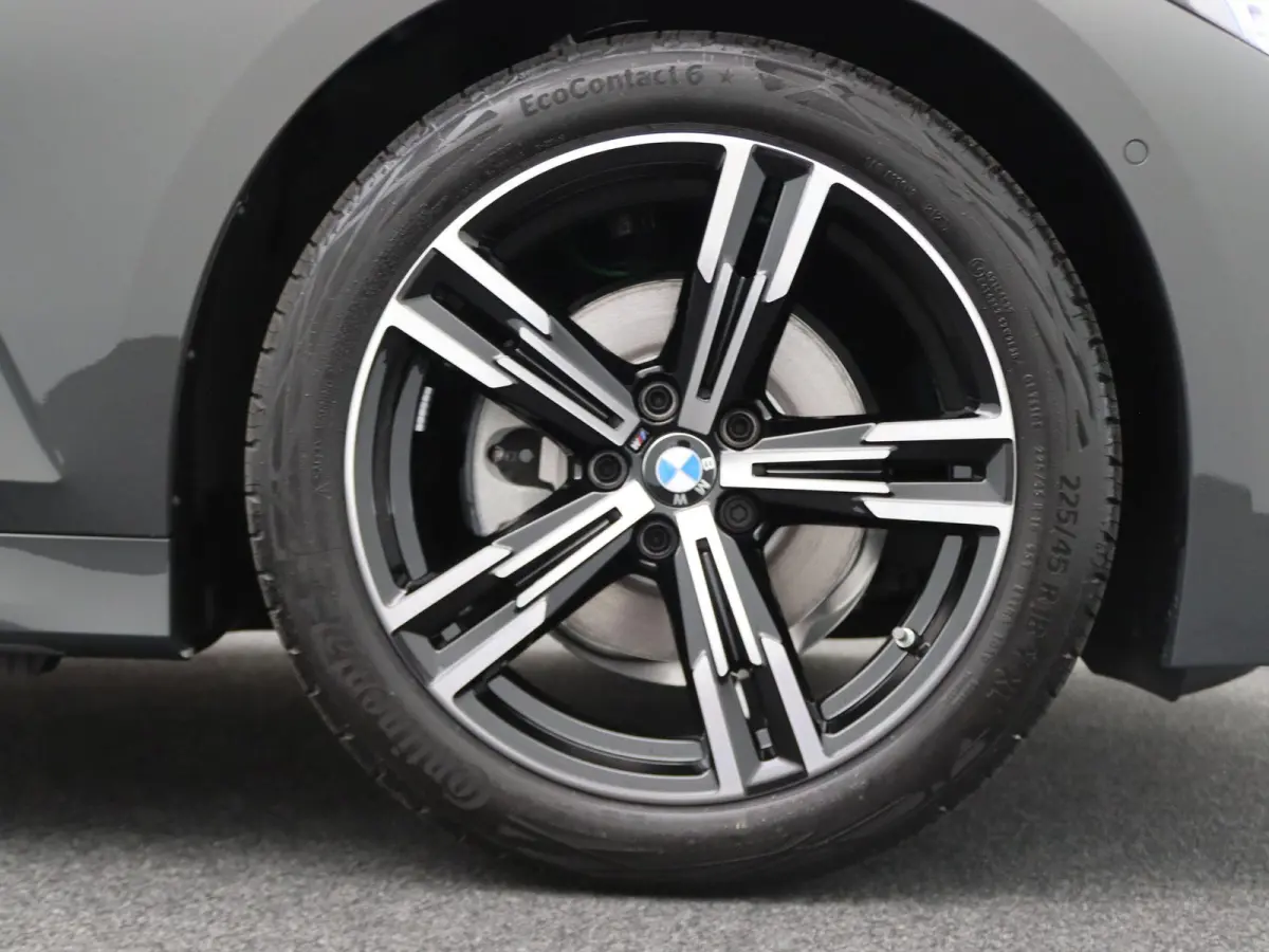 320i | M Sport Package | Innovation Pack | Comfort Pack