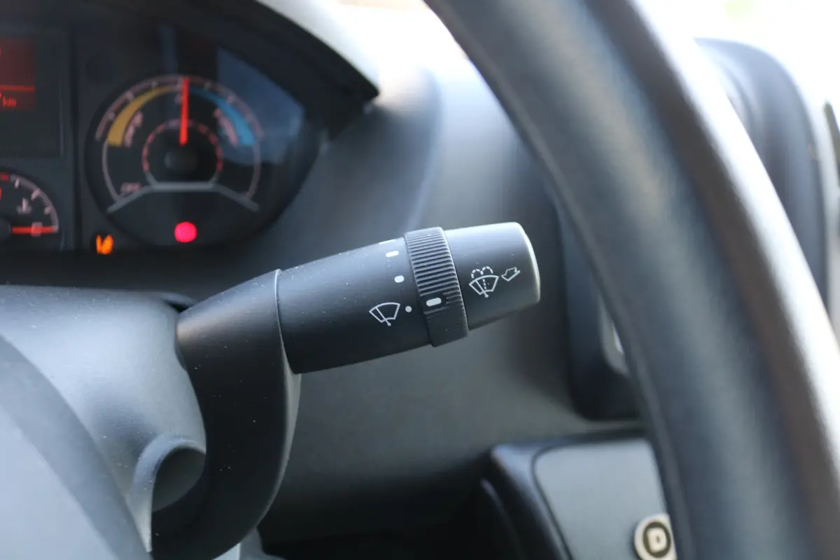 Bakwagen met Achterdeuren 75 kWh