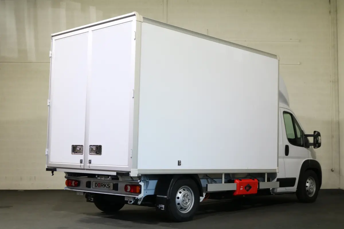 Bakwagen met Achterdeuren 75 kWh