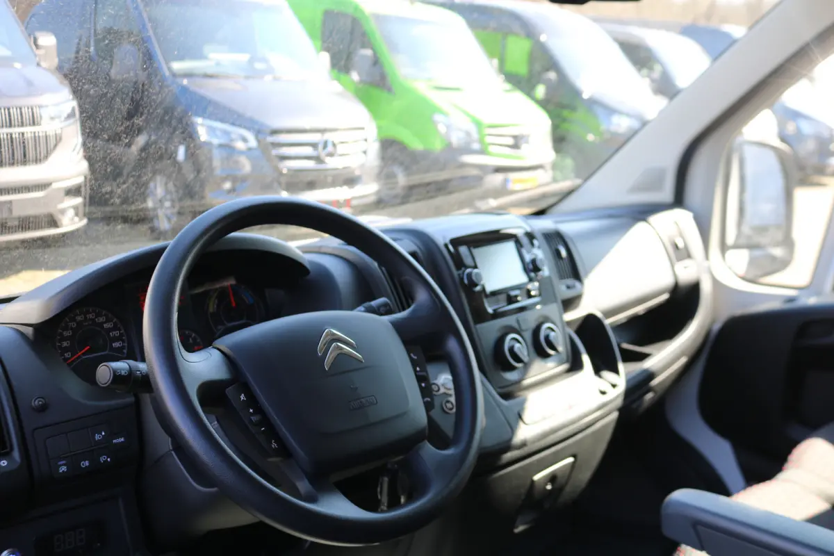 Bakwagen met Achterdeuren 75 kWh