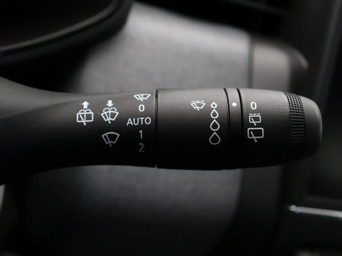 TCe 90pk GPF evolution | Achteruitrijcamera | Handsfree card | Navigatie |