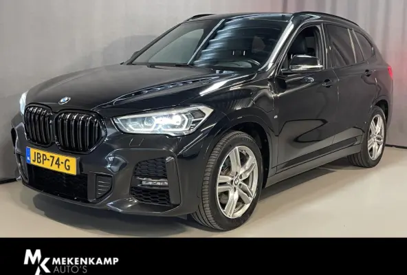 xDrive25e High Executive M Sport 18''/SOH 91%/VOL Leder/Trekhaak/Stoelverwarming/Sportstoelen/Elektrische Klep/LED/DAB/Navigatie/PDC
