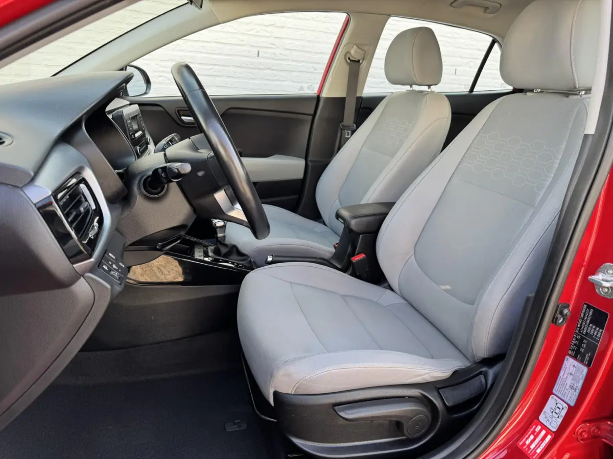 1.4 ComfortLine Dealer onderhouden Cruise control Airco Elektrisch bedienbare ramen