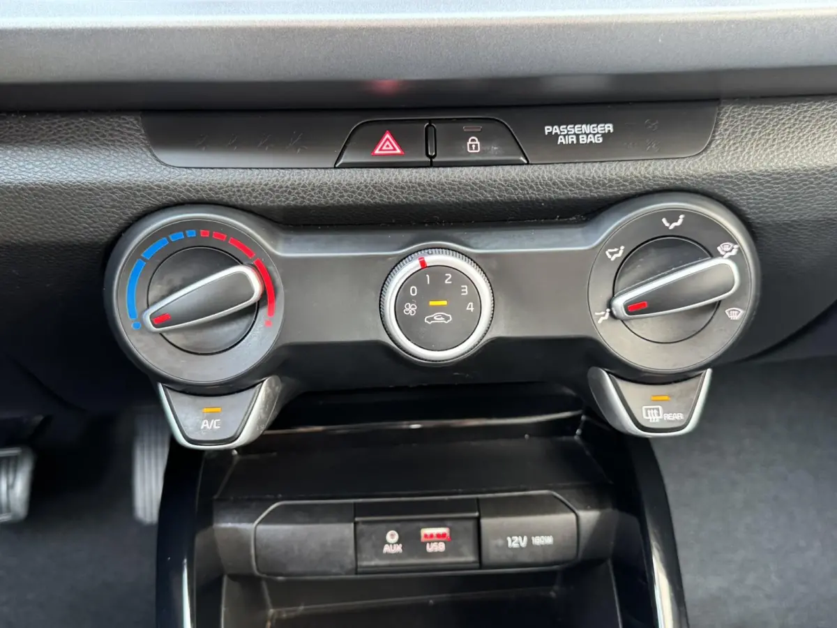 1.4 ComfortLine Dealer onderhouden Cruise control Airco Elektrisch bedienbare ramen
