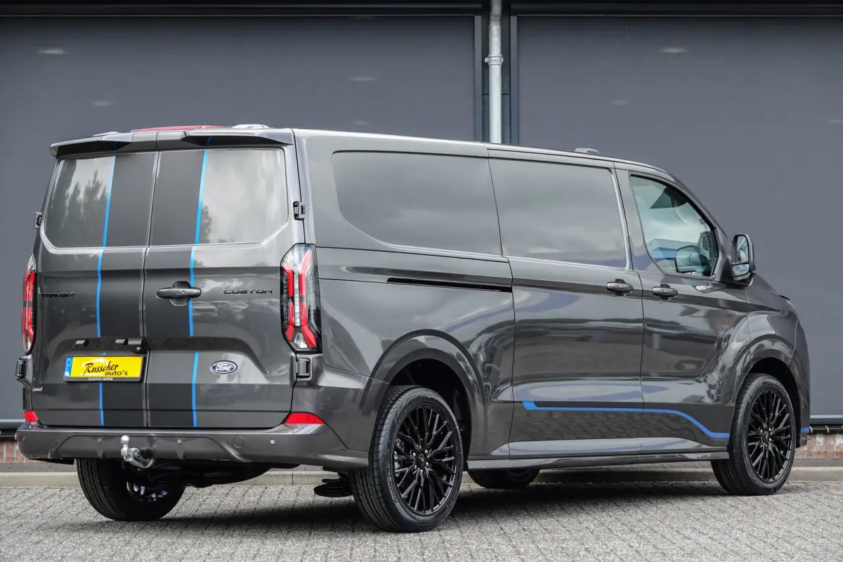 L2H1 2.5 PHEV 233Pk | Sport | Plug In Hybrid | B&O Sound | 360° Camera | 2x schuifdeur | Trekhaak | 20'' Magnetic Grey