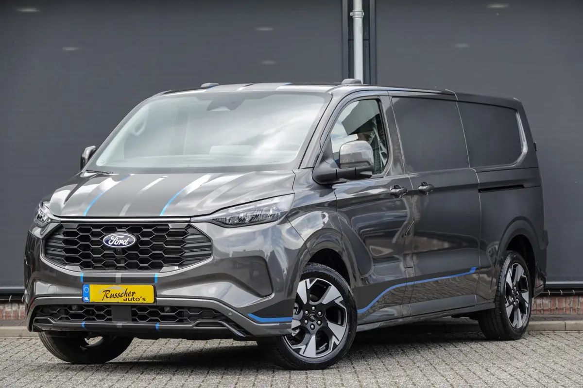L2H1 2.5 PHEV 233Pk | Sport | Plug In Hybrid | B&O Sound | 360° Camera | 2x schuifdeur | Trekhaak | 19'' Magnetic Grey