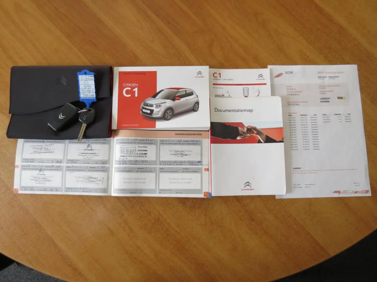 1.0 e-VTi 5-DEURS | AIRCO | LICHTMETALEN VELGEN | BLUETOOTH RADIO | NAP |