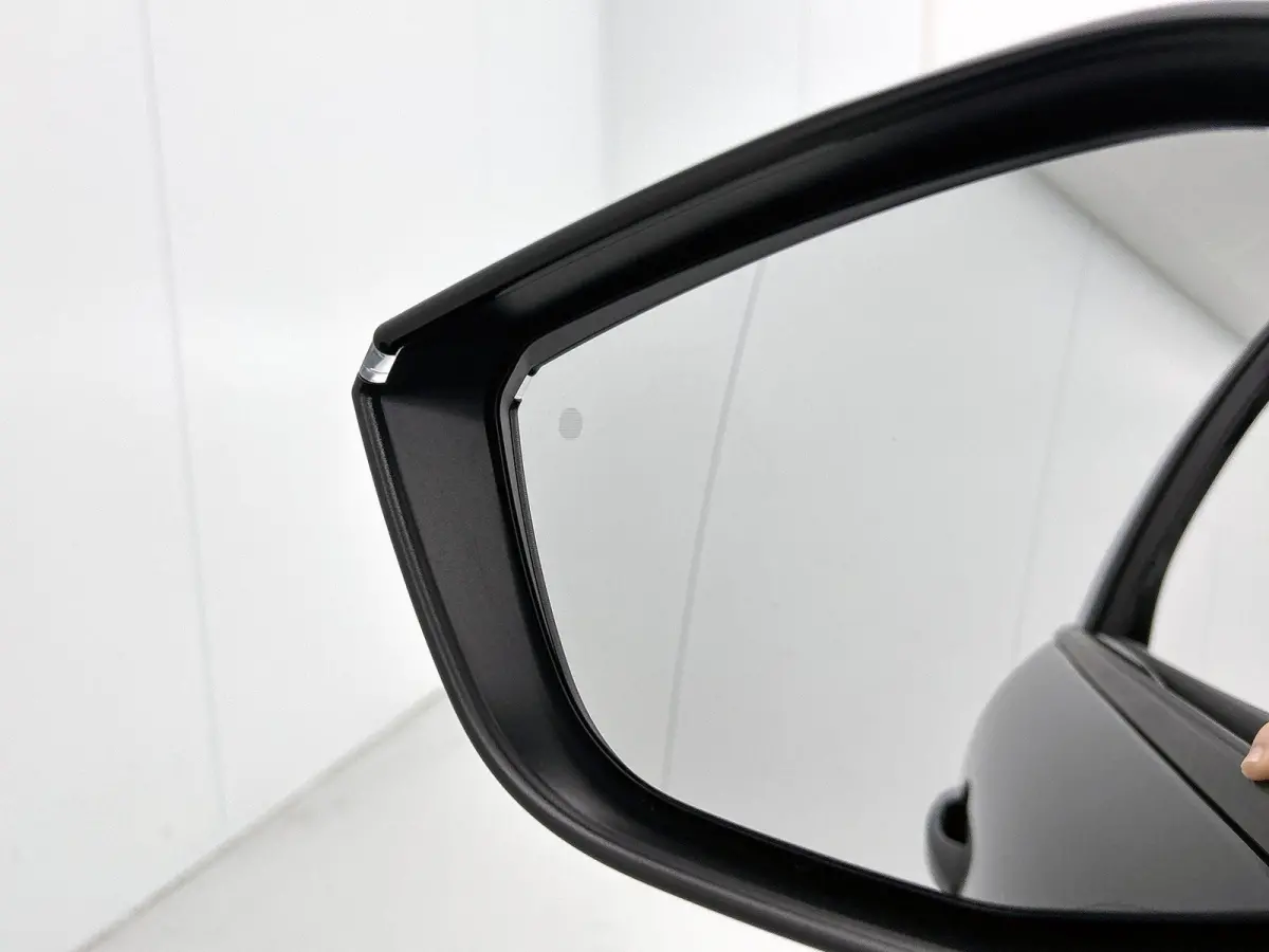EV Business 54 kWh 156 pk | Navigatie | Achteruitrijcamera | Parkeersensoren Voor en Achter | Verwarmde Comfortstoelen | Full-LED Koplampen | Dodehoek Detectie | Adaptieve Cruise Control | 1