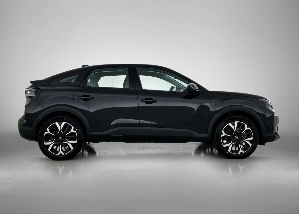 EV Business 54 kWh 156 pk | Navigatie | Achteruitrijcamera | Parkeersensoren Voor en Achter | Verwarmde Comfortstoelen | Full-LED Koplampen | Dodehoek Detectie | Adaptieve Cruise Control | 1