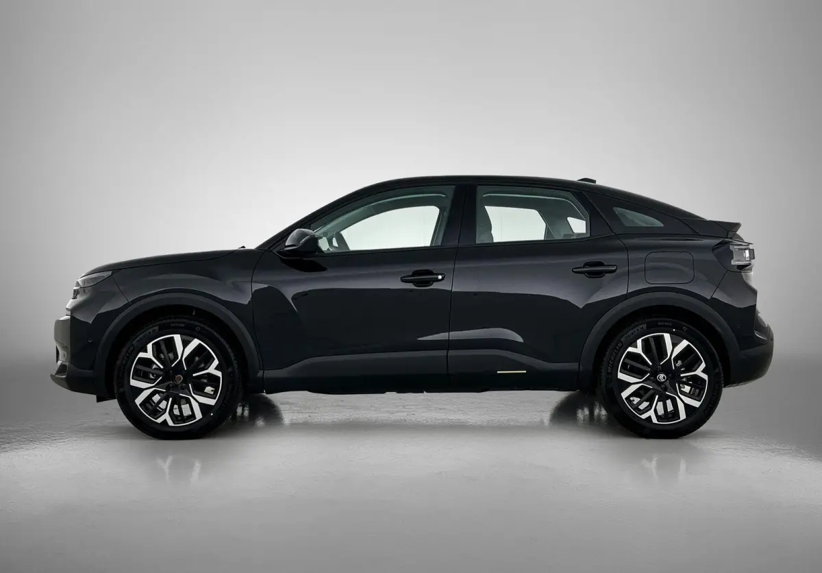 EV Business 54 kWh 156 pk | Navigatie | Achteruitrijcamera | Parkeersensoren Voor en Achter | Verwarmde Comfortstoelen | Full-LED Koplampen | Dodehoek Detectie | Adaptieve Cruise Control | 1