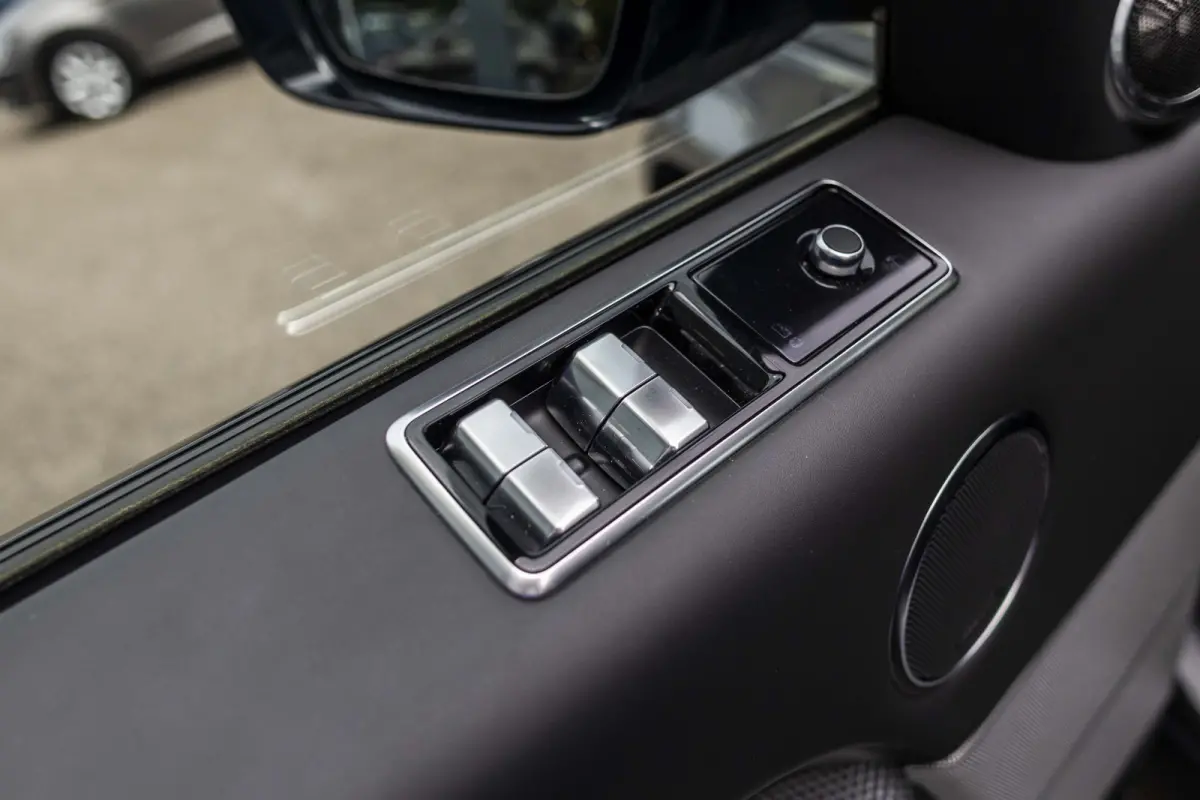 P400e Limited Edition